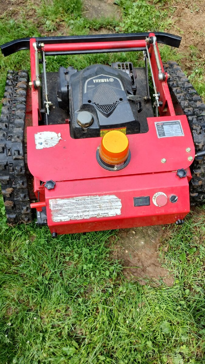 Svahová sekačka na dálkové ovládání. - 4