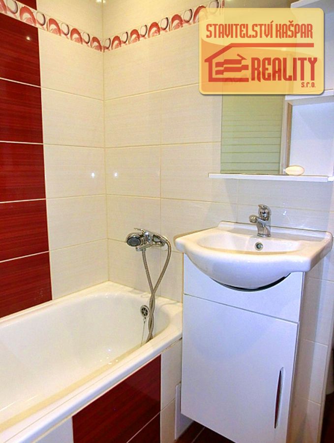 Pronájem, byt 1+kk, Hradec Králové, ul. Třída Edvarda Beneše - 4