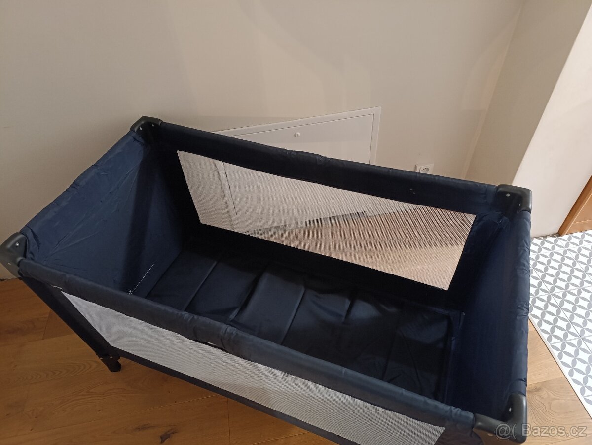 Dětská cestovní postýlka - 4