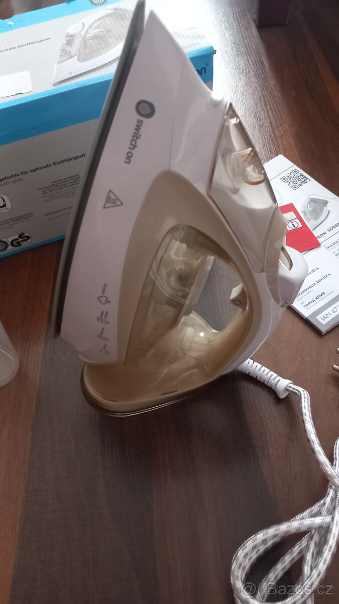 Napařovací žehlička značky Switchon - 4
