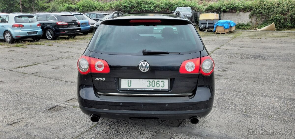 VW Passat 3C var INDIVIDUAL R32 VR6 DSG 1.majitel TOP STAV - 4