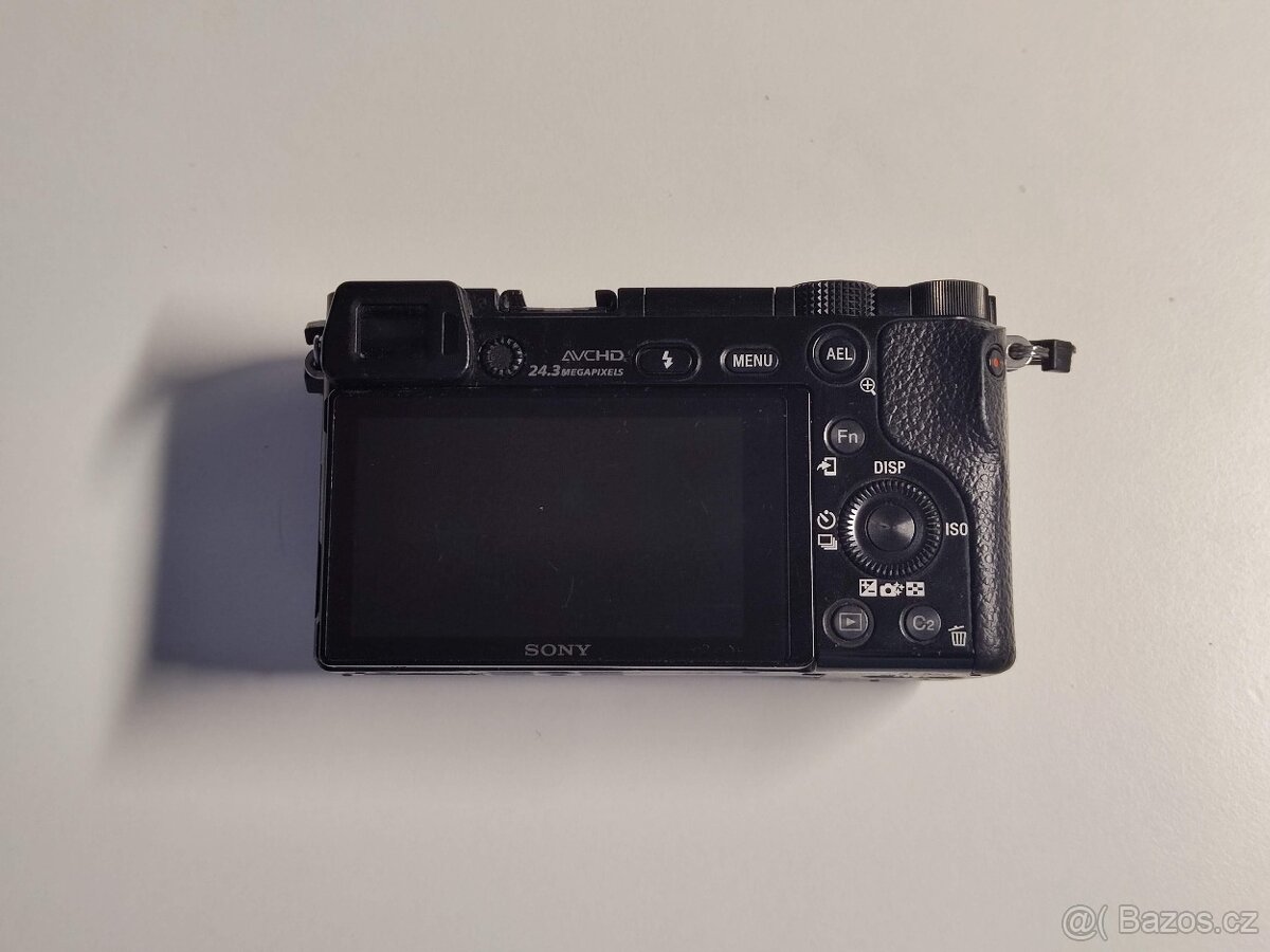 Sony A6000 tělo - 4