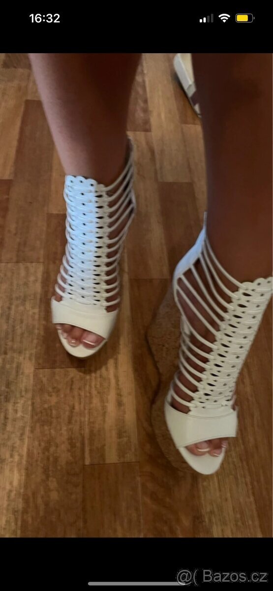 Krajkové spodní prádlo - 4