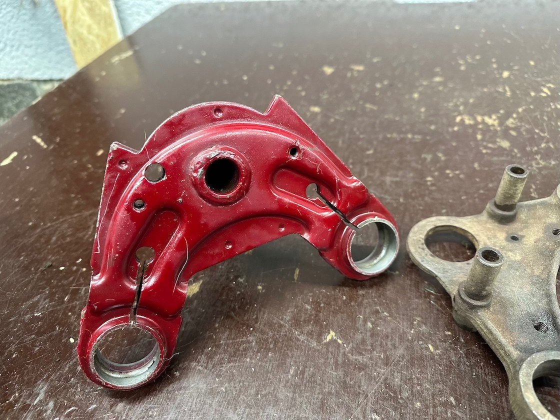 Predám orig. nové spodní BRÝLE JAWA 250 350 panelka ulozenka - 4