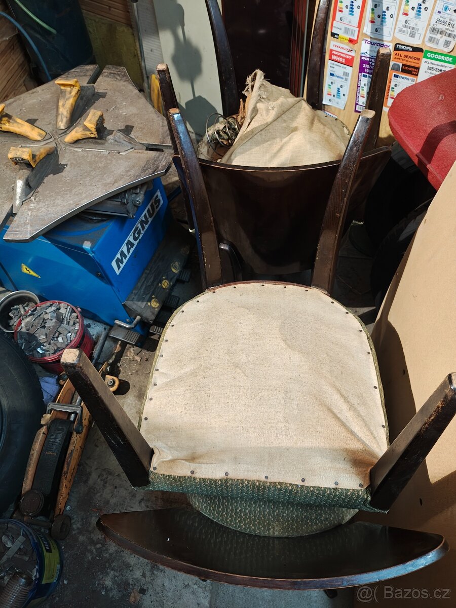 4 kusy židle, stáří cca 70 let - 4