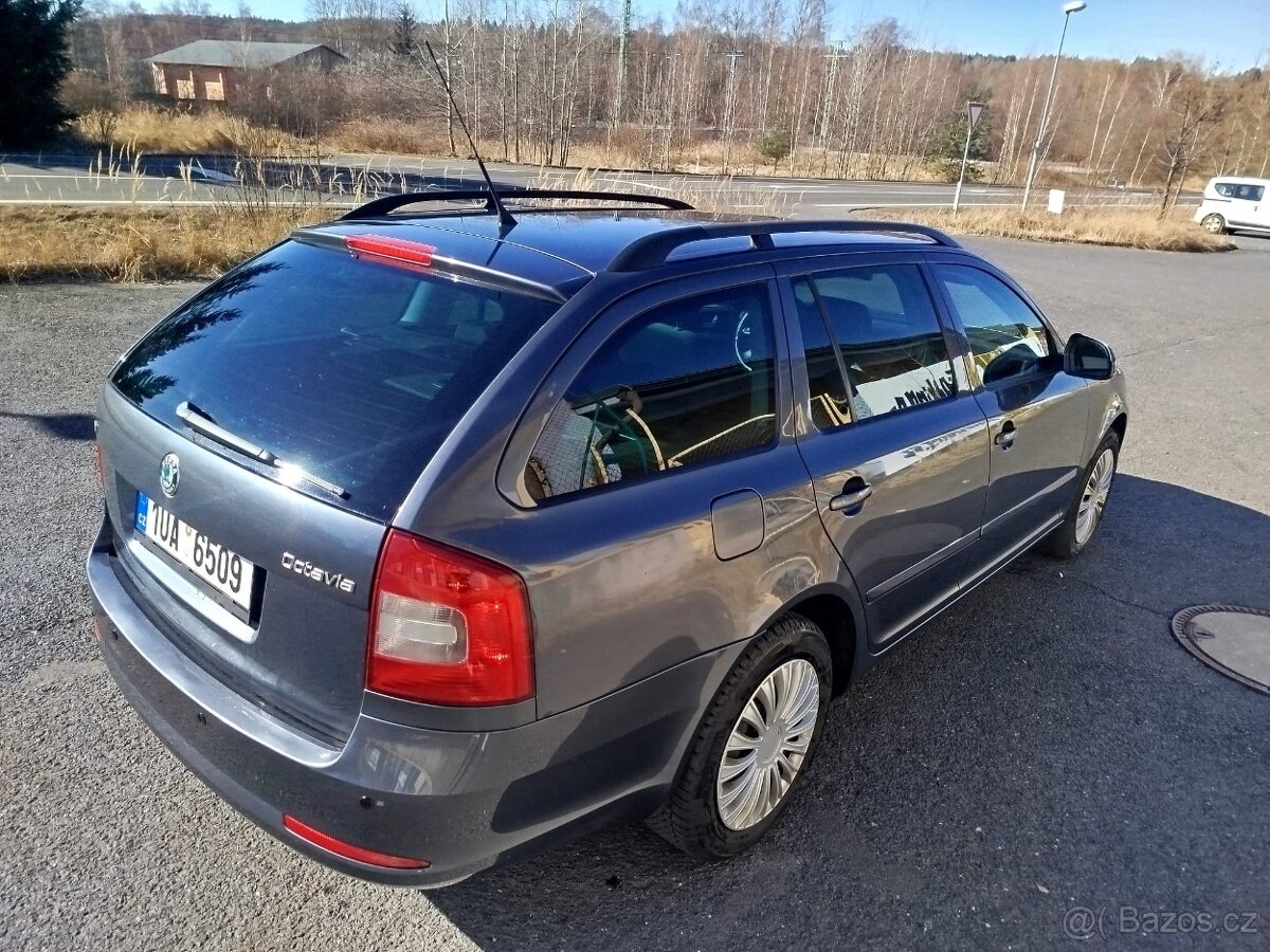 ŠKODA OCTAVIA COMBI 1.6 TDI...r.v.2010 - 4