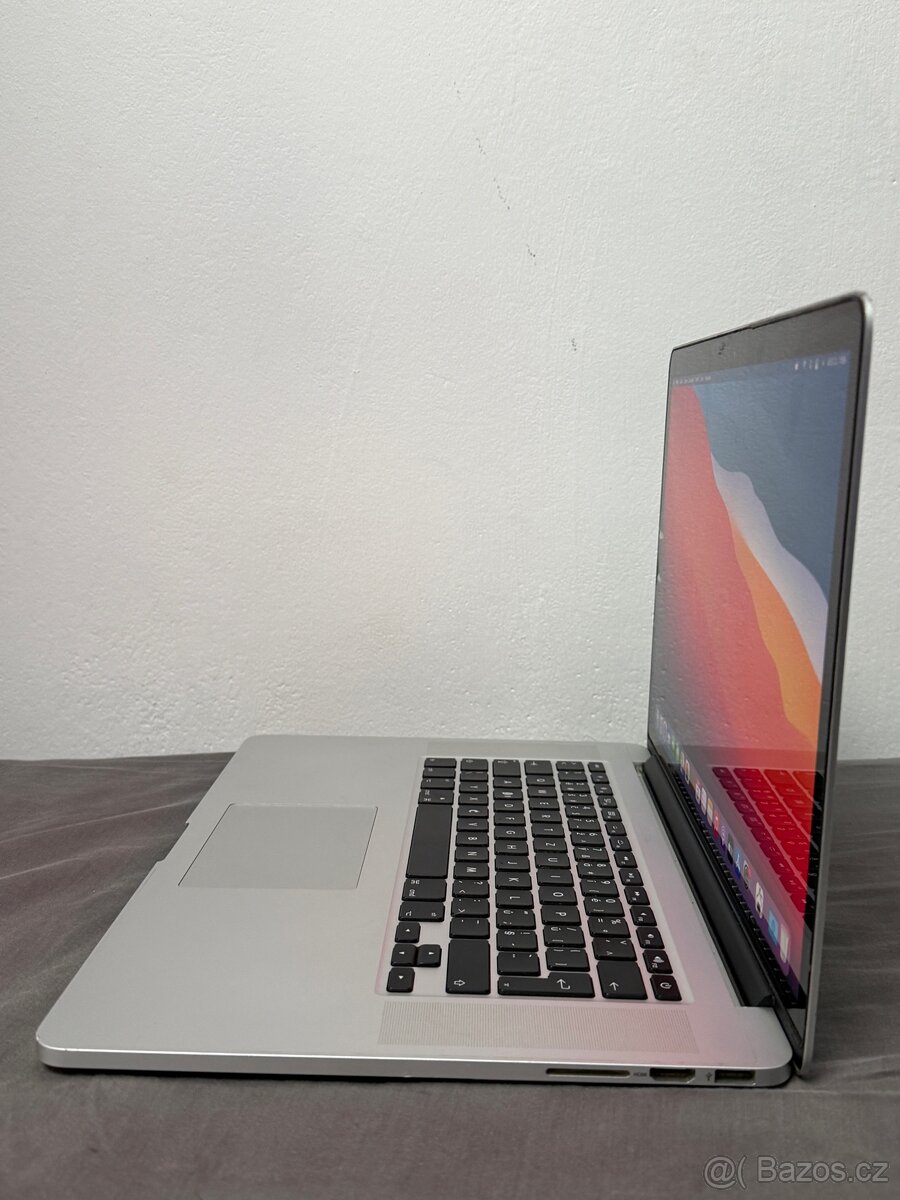 MacBook PRO 15” 16GB/512GB - 4