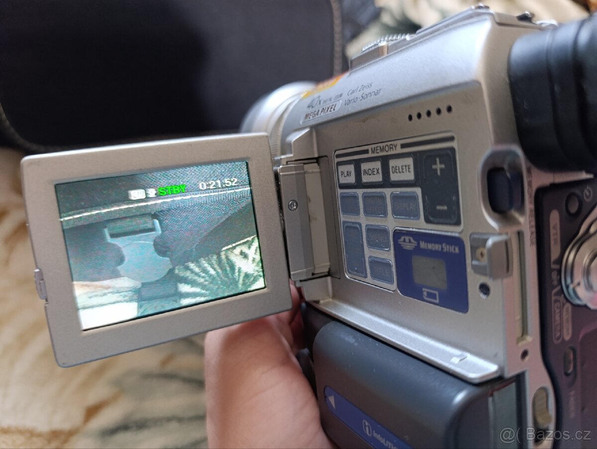 Videokamera Sony DCR-PC100 Mini DV - 4