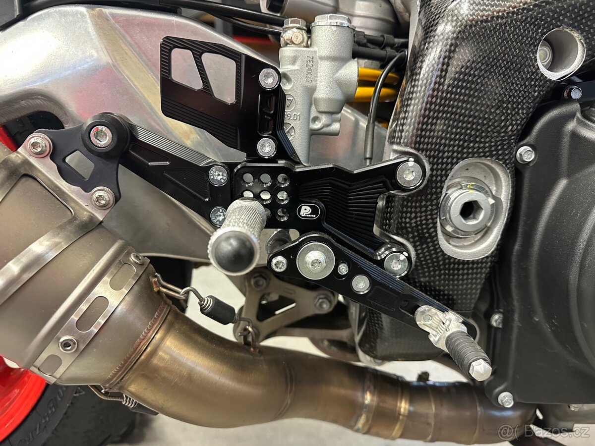 Aprilia Tuono V4 2017 - 4