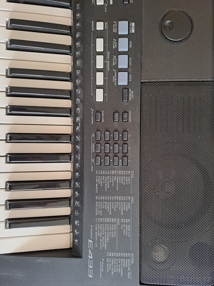 Klávesy Yamaha PSR 433 - 4