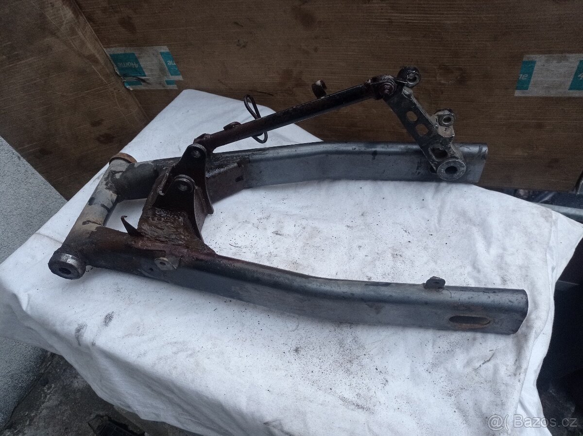 Yamaha XJ 600 Kyvka - 4