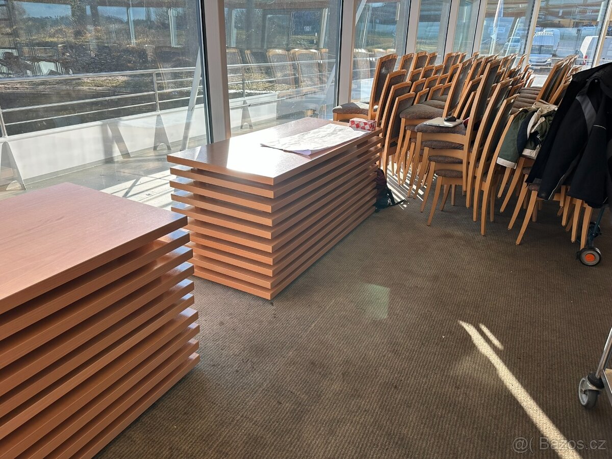 Stohovatelný PROFI restaurační nábytek.175ks židlí+41ks stůl - 4