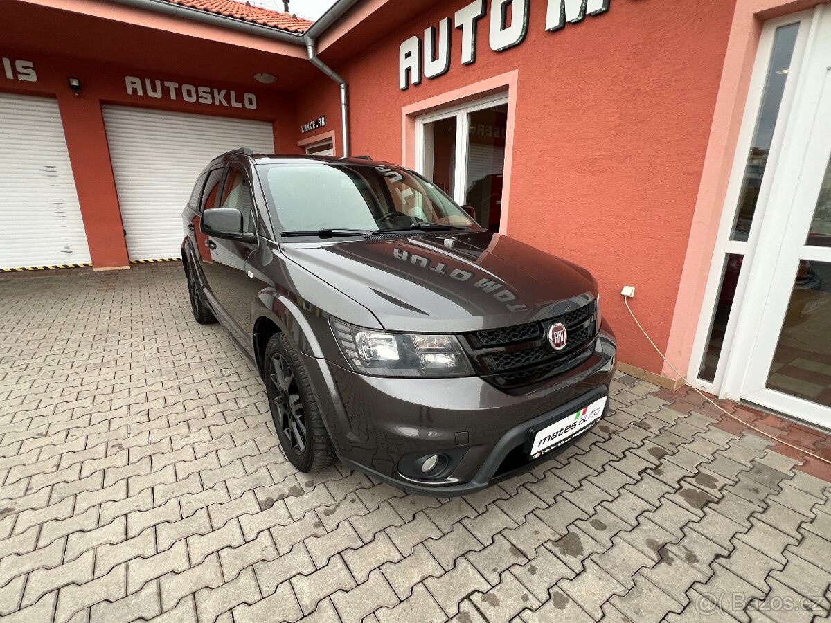 Fiat Freemont 2.0 Multijet Black Code 125kW - 4