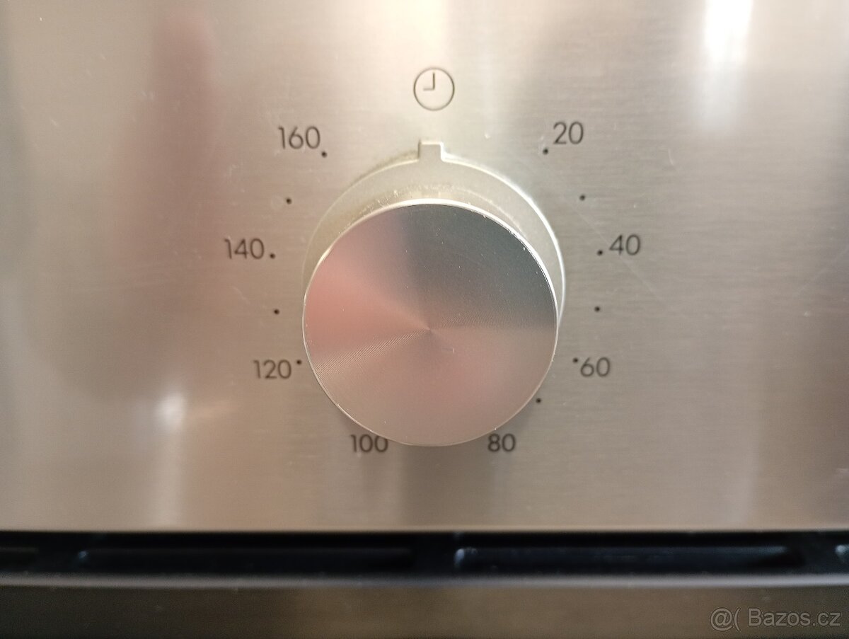 Vestavná trouba IKEA - 4