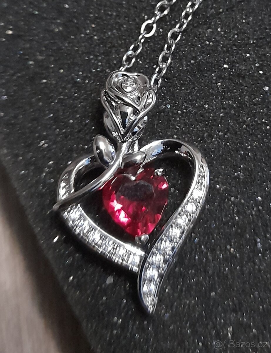 Přívěsky s řetízkem srdíčka - 4