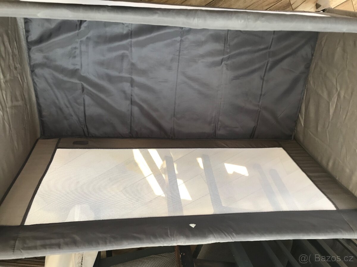 Cestovní postýlka chicco - 4