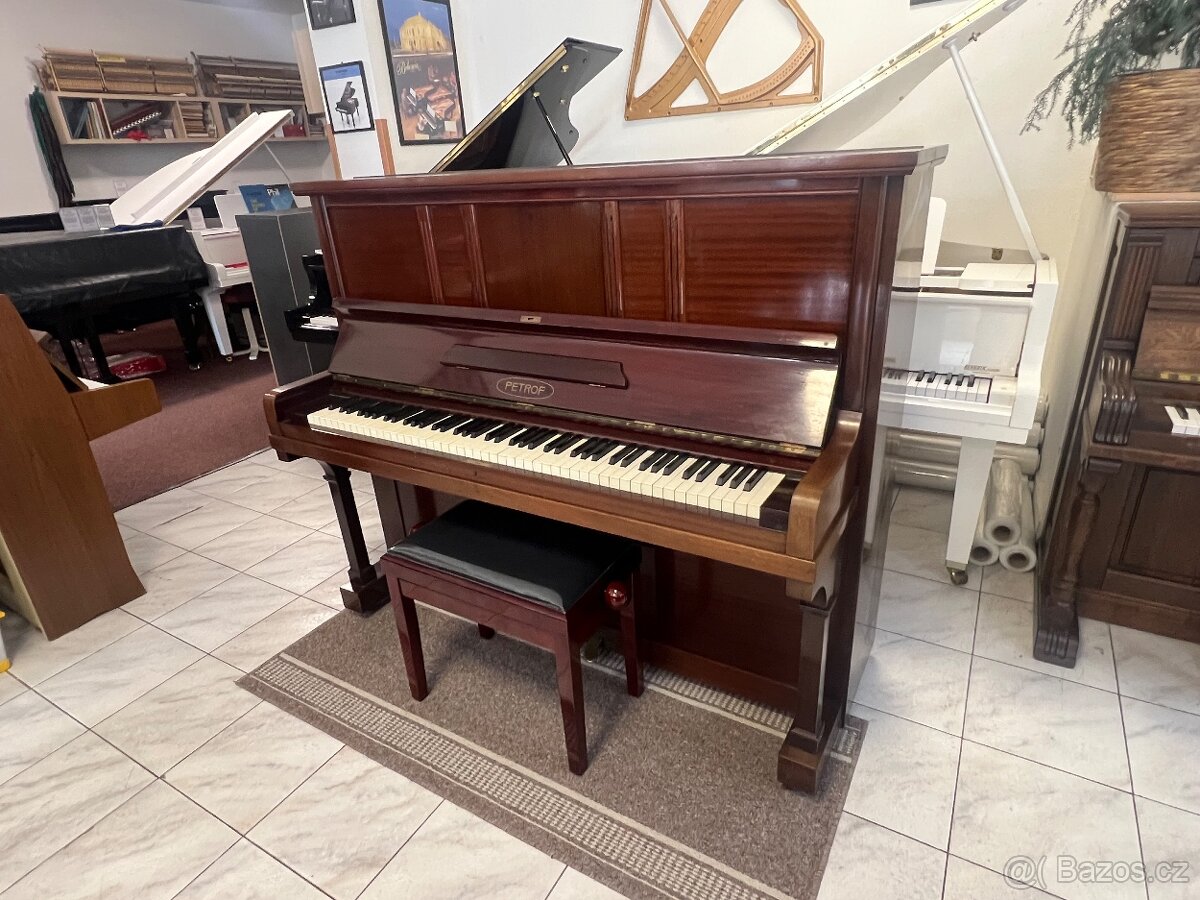 Petrof 135 v záruce, doprava zdarma, včetně židle - 4