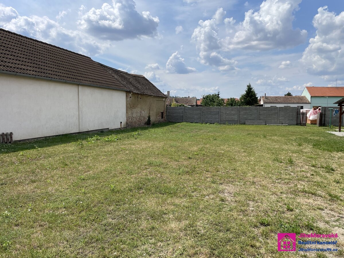 Prodej pozemku pro bydlení, 600 m² - Drnholec, ev.č. 00121 - 4