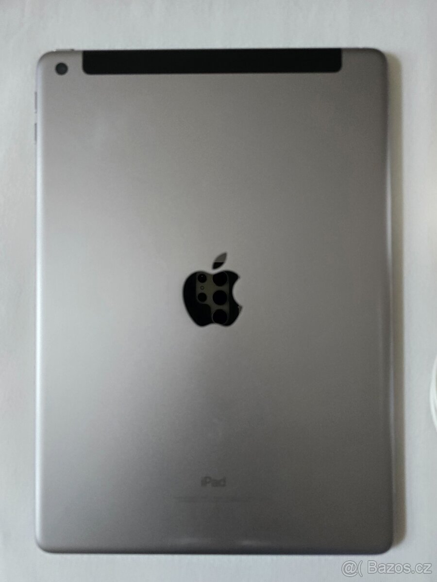 Pad 9.7" 32GB + Cellular (6. gen - 2018) Vesmírně šedá - 4