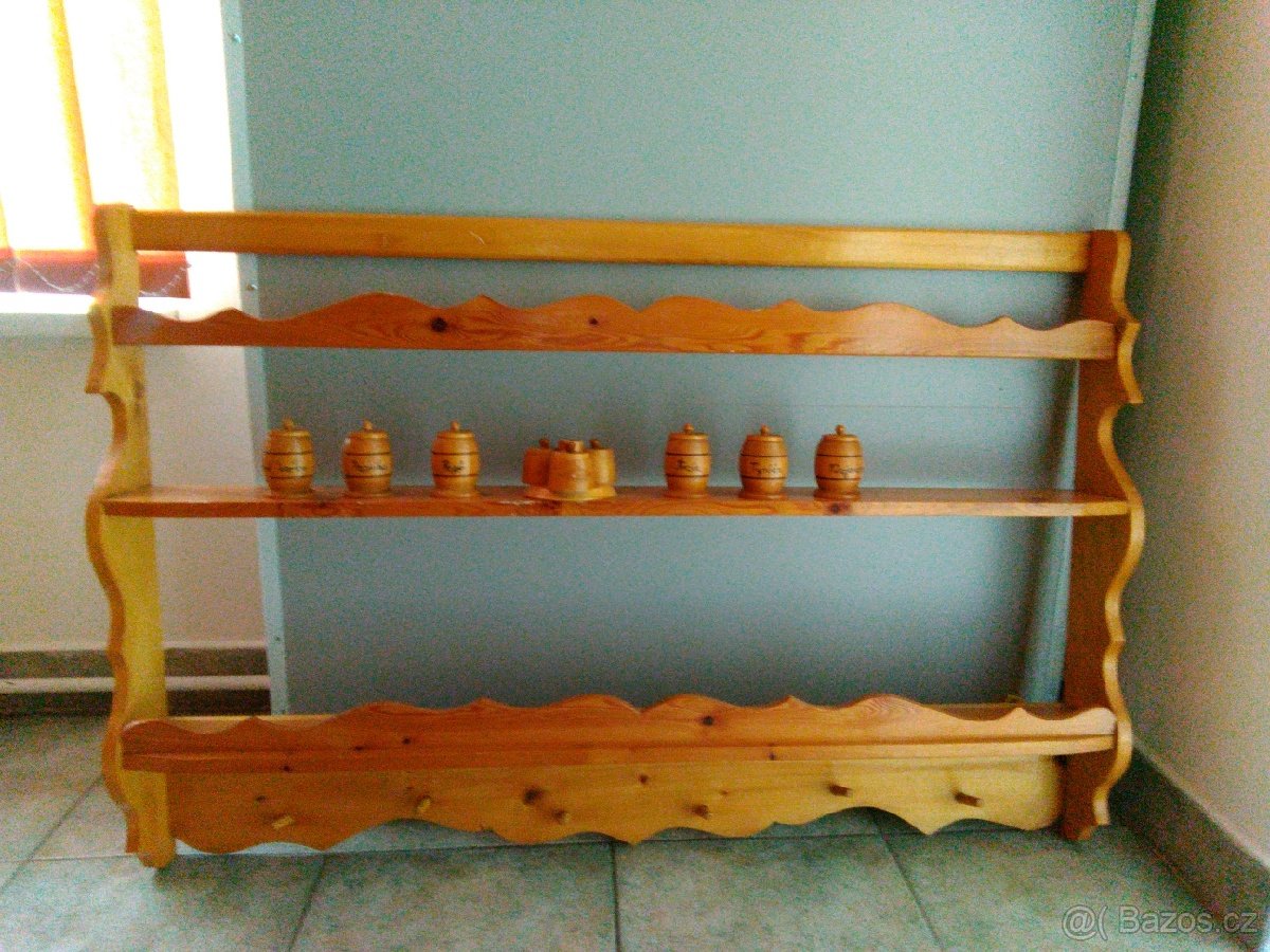 Prodám polici,lavici,věšáky,kořenky a jiné = na chalupu - 4