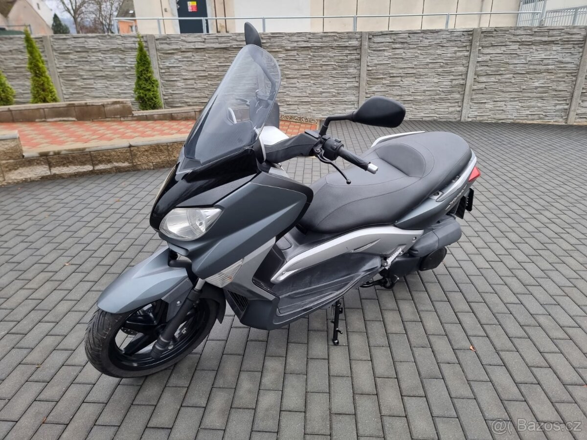 Yamaha X-Max 250 - 4