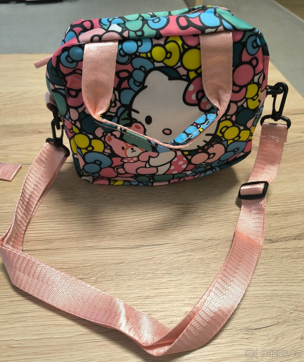 Úžasný batůžek Hello Kitty čtyřdílný set - 4