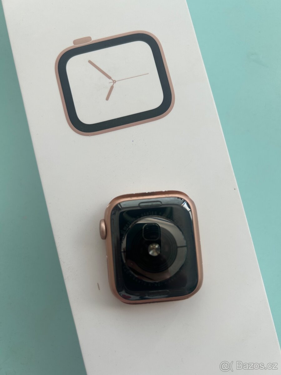 hodinky apple watch 4. série - 4
