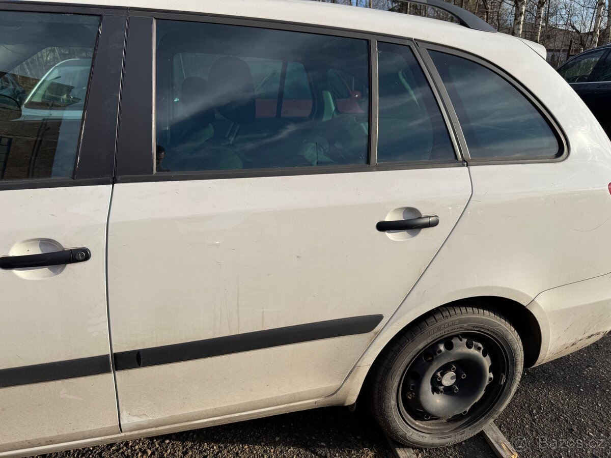 Škoda Fabia II Dveře - 4