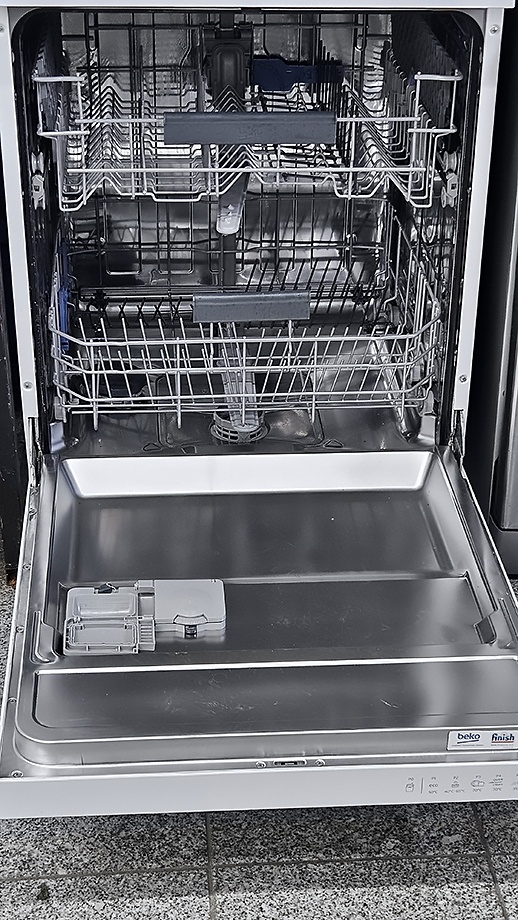 Myčka nádobí AMICA, display, nerez - 4