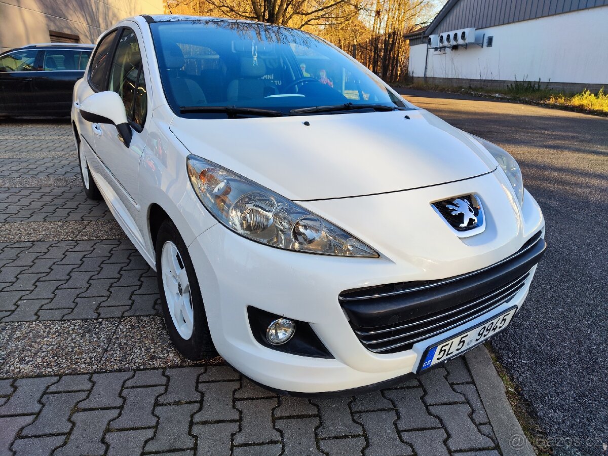 Peugeot 207 Envy Edition 1,4i, 2012, Panorama - 4