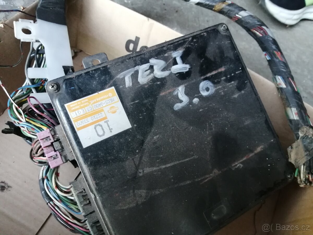Řídící jednotka Terrano 1 D21 3.0 V6 - 4