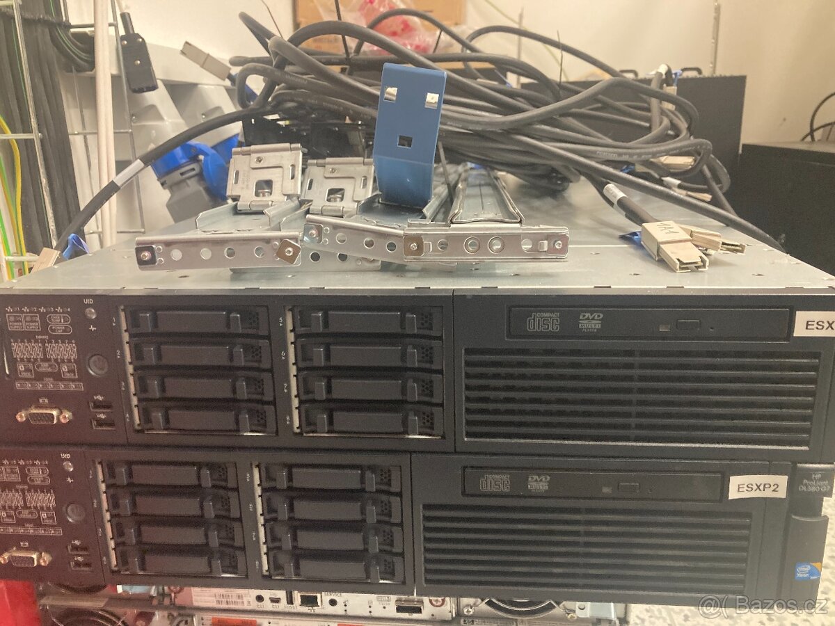 2x server HP DL380 G7 - 4