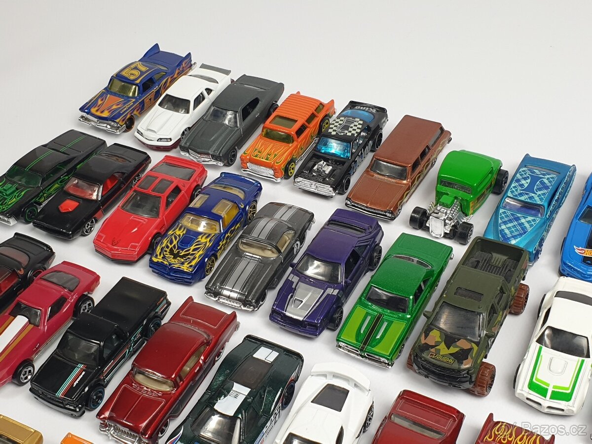 Hot Wheels 56 aut - 4