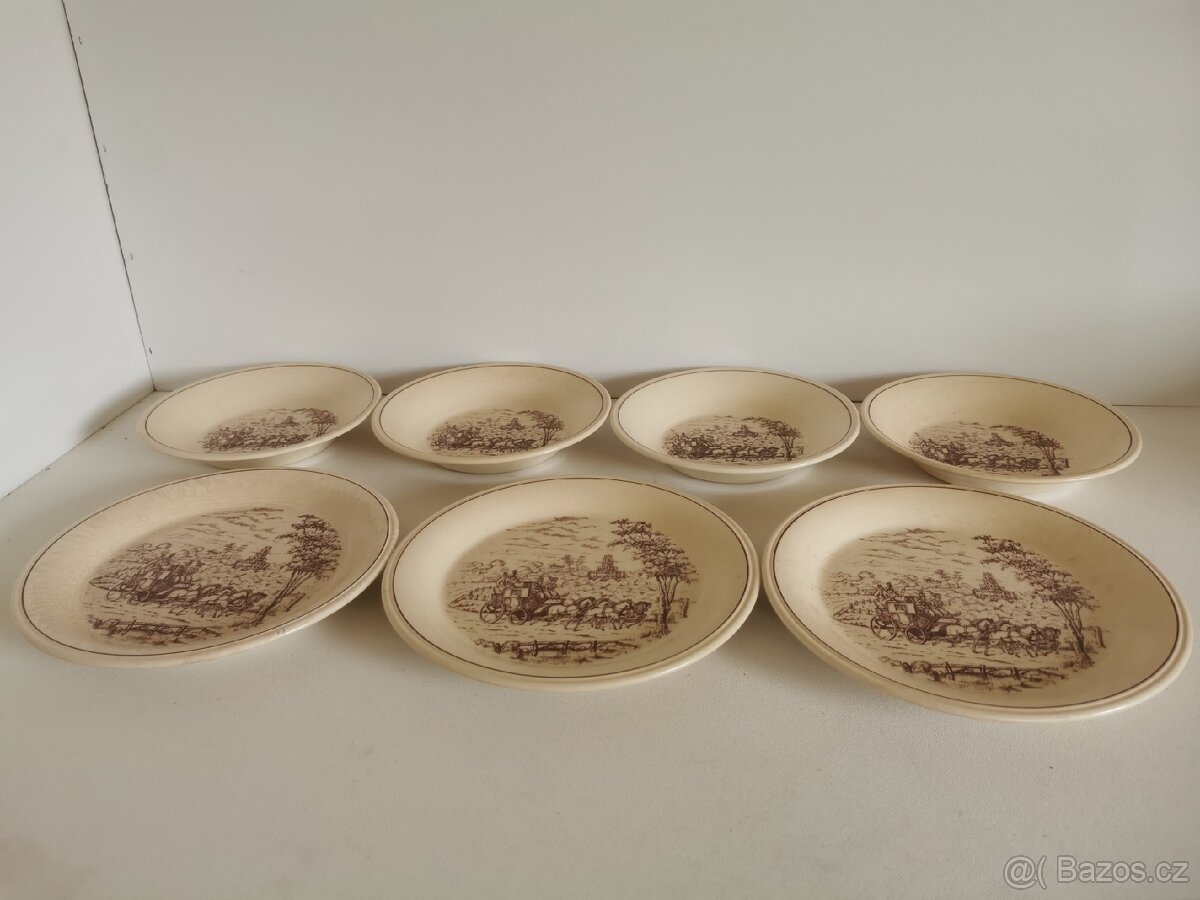 Sada talířů - 4