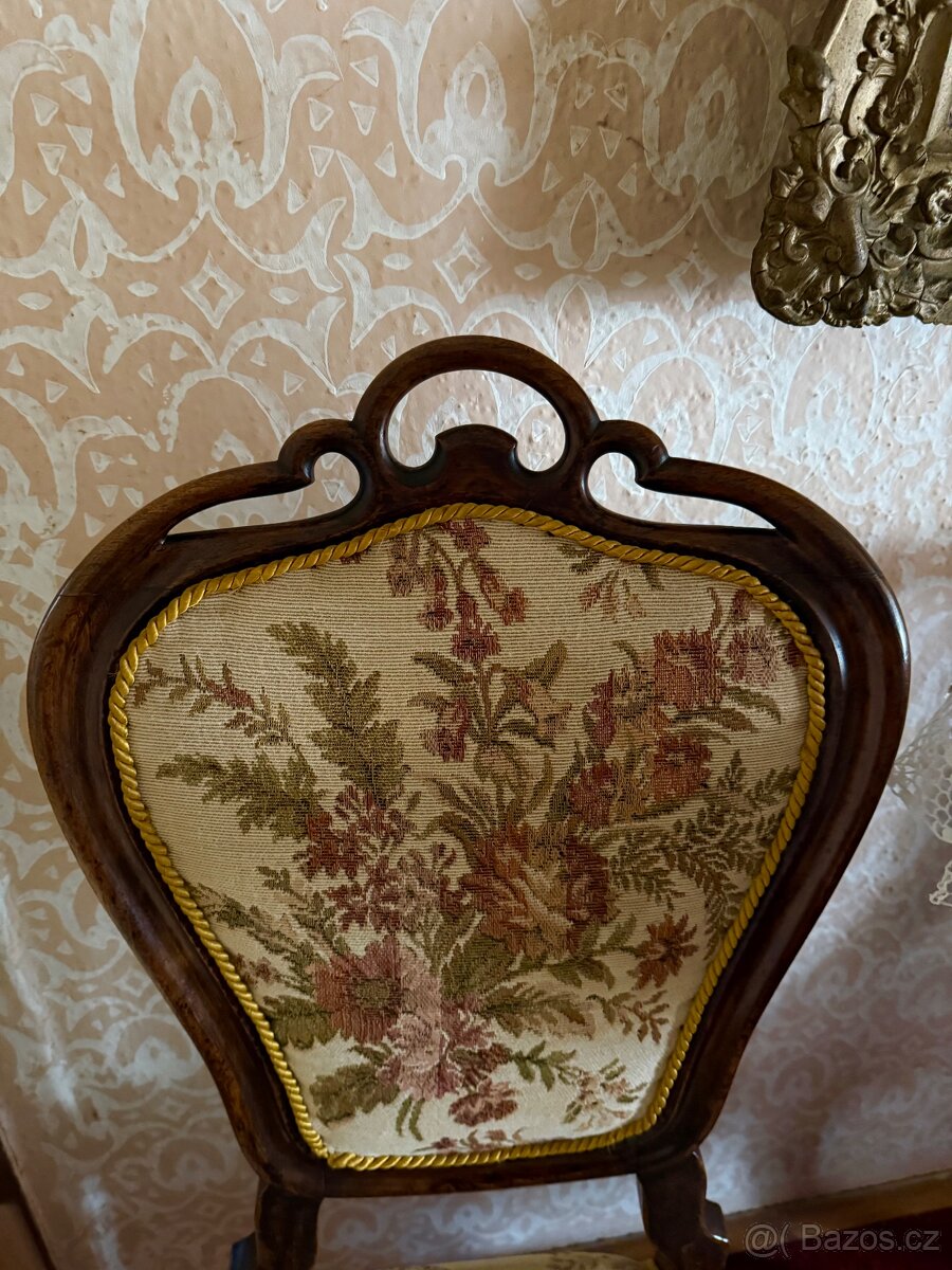 Starožitný nábytek - 4