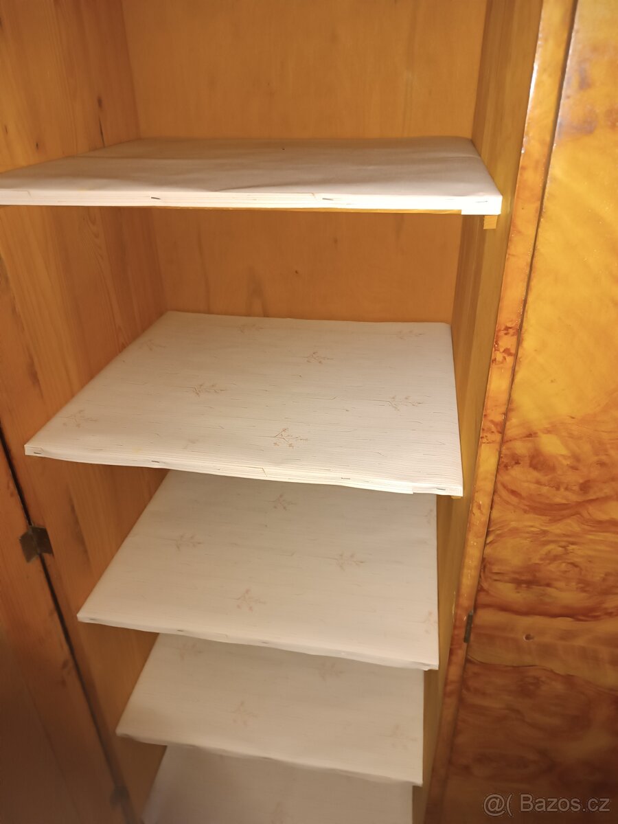 Starý obývací pokoj za odvoz - 4