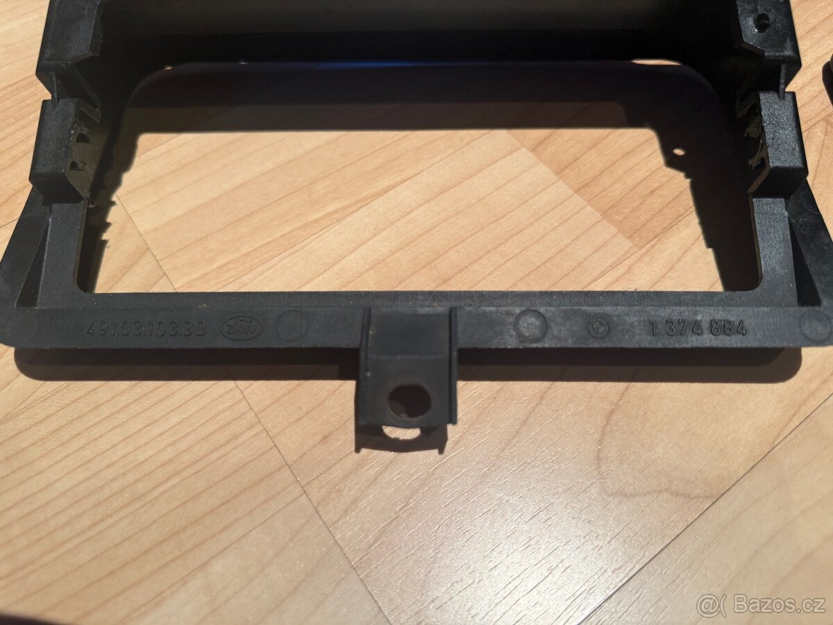 Držáky mlhovek BMW e30 - 4