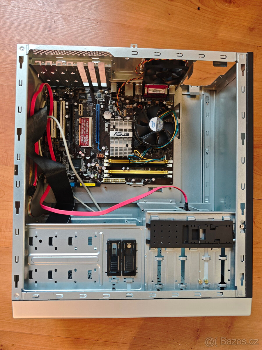 ATX počítačová skříň + vypalovačka + FDD + ASUS P5N-E SLI - 4