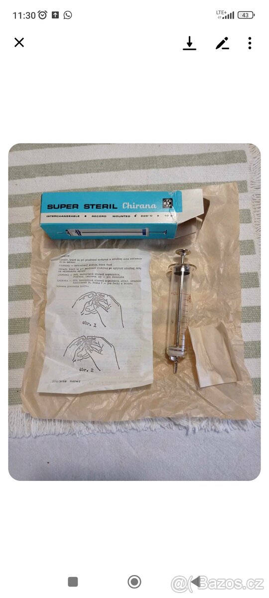 Staré skleněné injekční stříkačky - 4