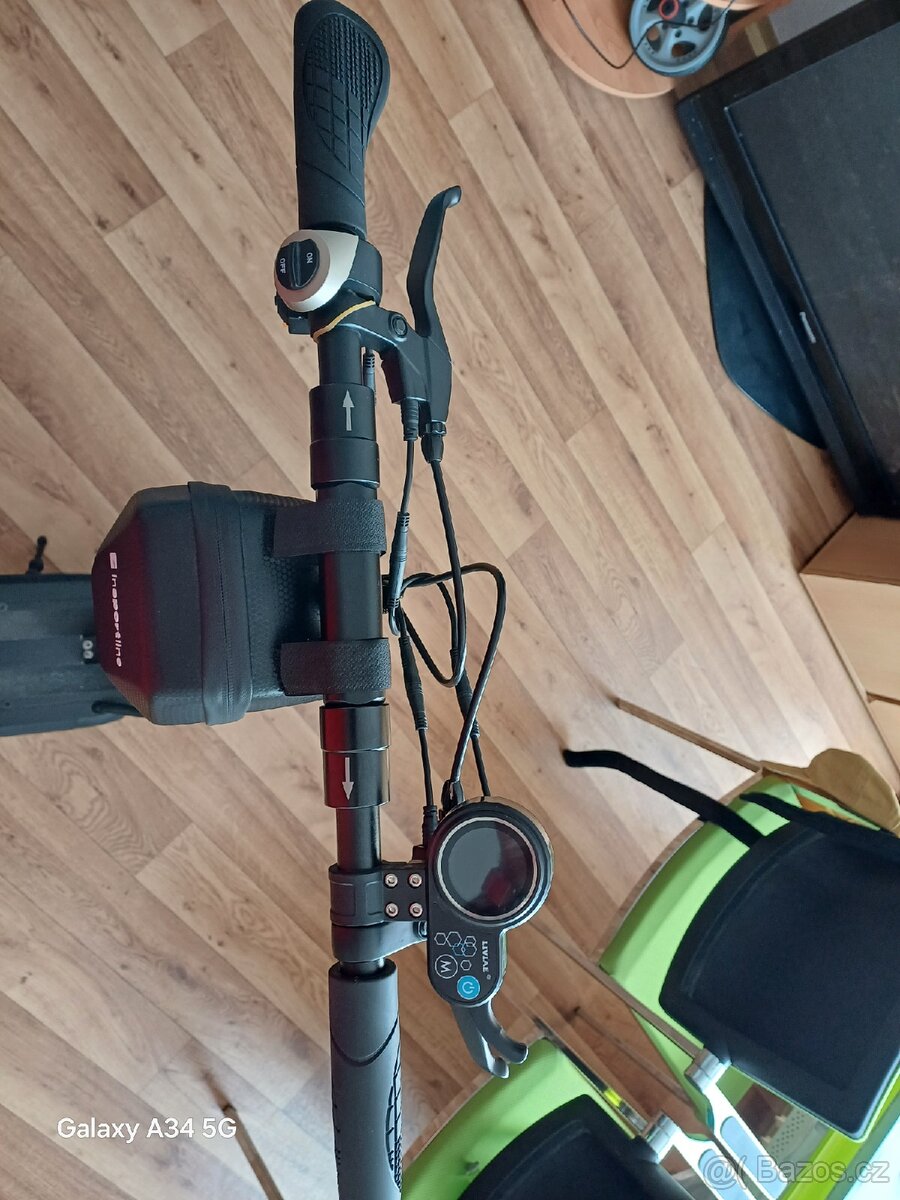 Prodám E-scooter W-TEC Tenmark ll 500W. 10' - 4