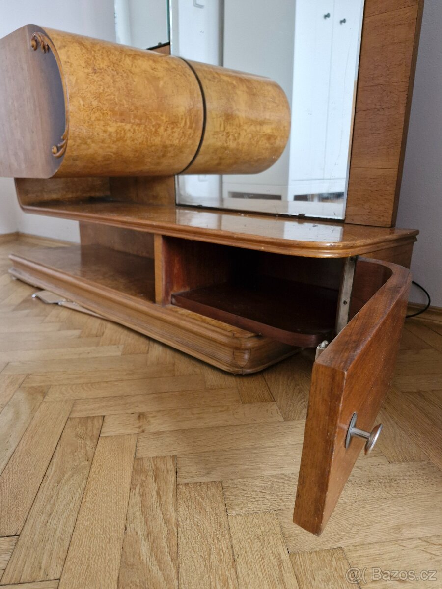 Prvorepubliková toaletka- super stav - 4