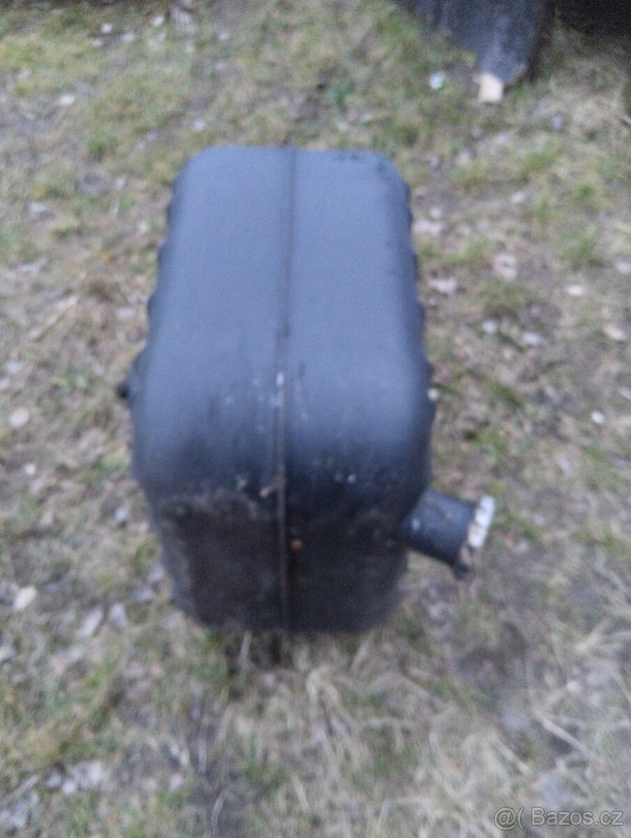 Prodám nádrž na Tatra - 4