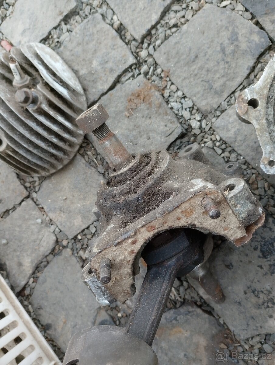 Jawa 250 přírubová motor - 4
