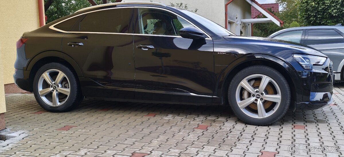 Audi e-tron Sportback 55 Quattro 95 kWh max výbava +DPH - 4