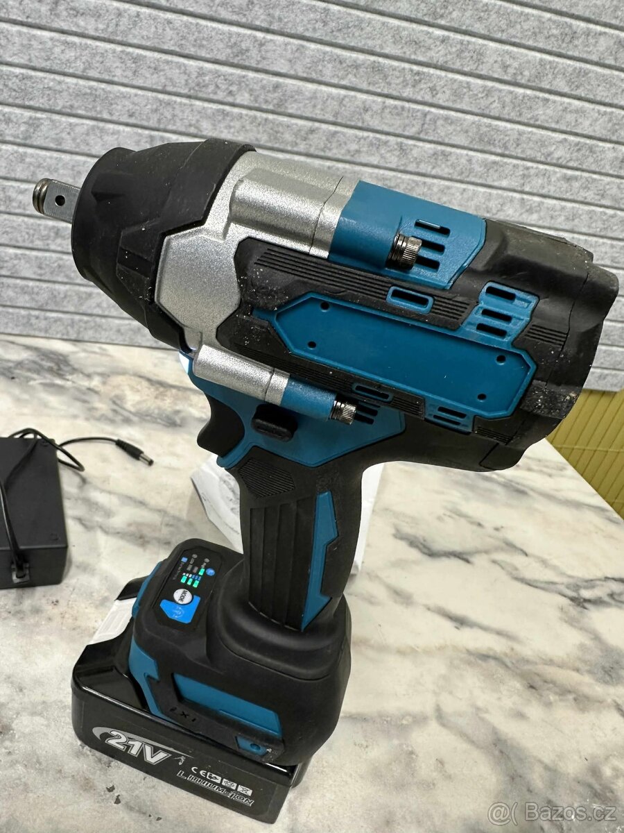 Aku rázový utahovák (599) - 4