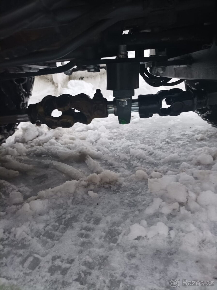 Přední vývodova hřídel Kubota GL 33 - 4