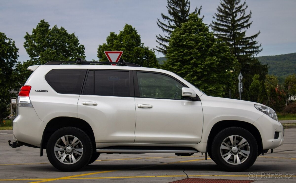Toyota Land Cruiser 3.0I D-4D 190k Premium A/T 5m