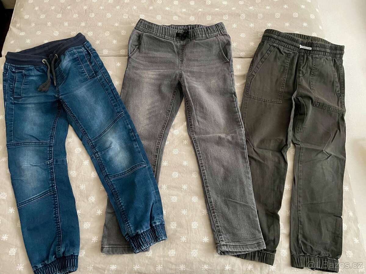 Balík Chlapeckého oblečení - velikost 122/128, sada 49 kusů - 4