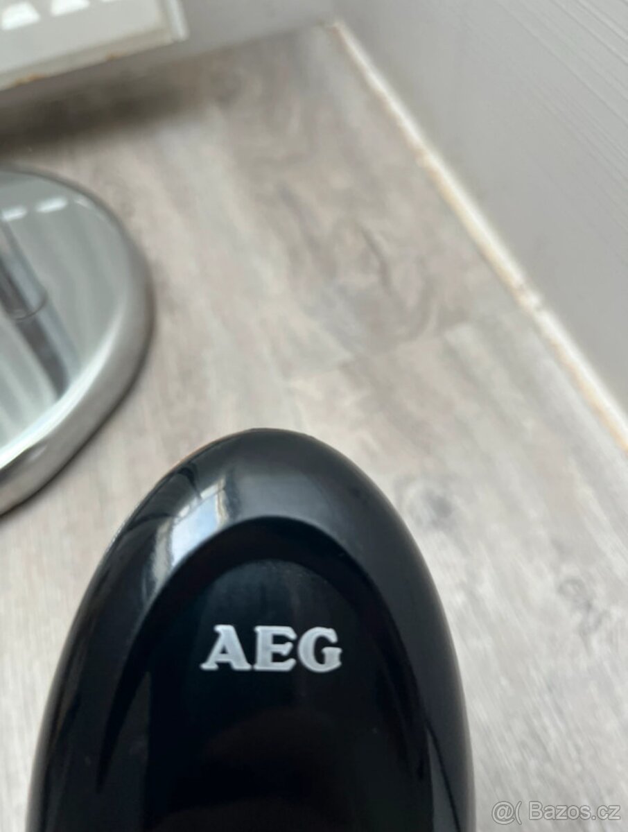 Elektrický ionizační žehlicí kartáč - 4