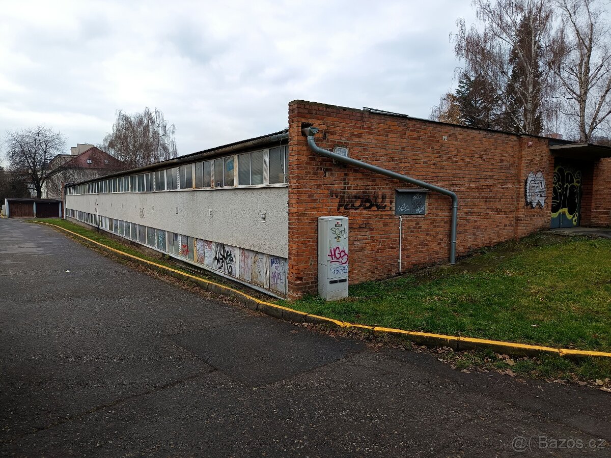 Pronájem Garáže v centru Zlína - 4